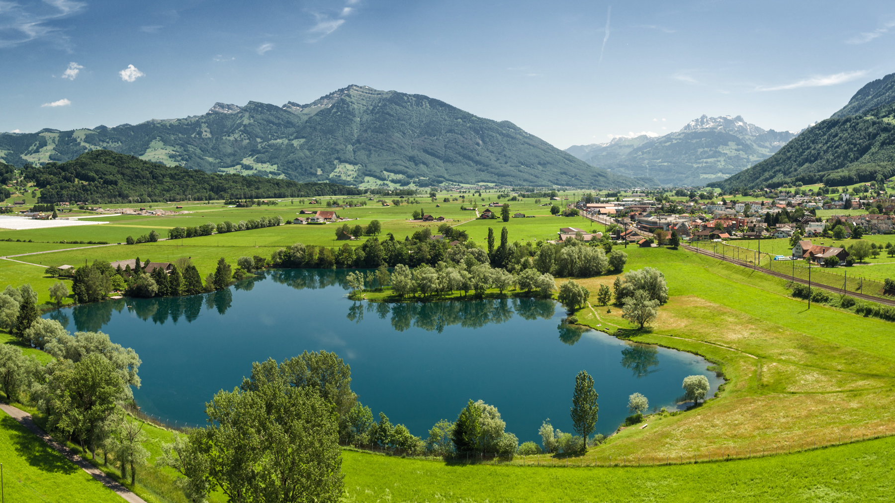 Wilhelm & Dousse AG, Reichenburg